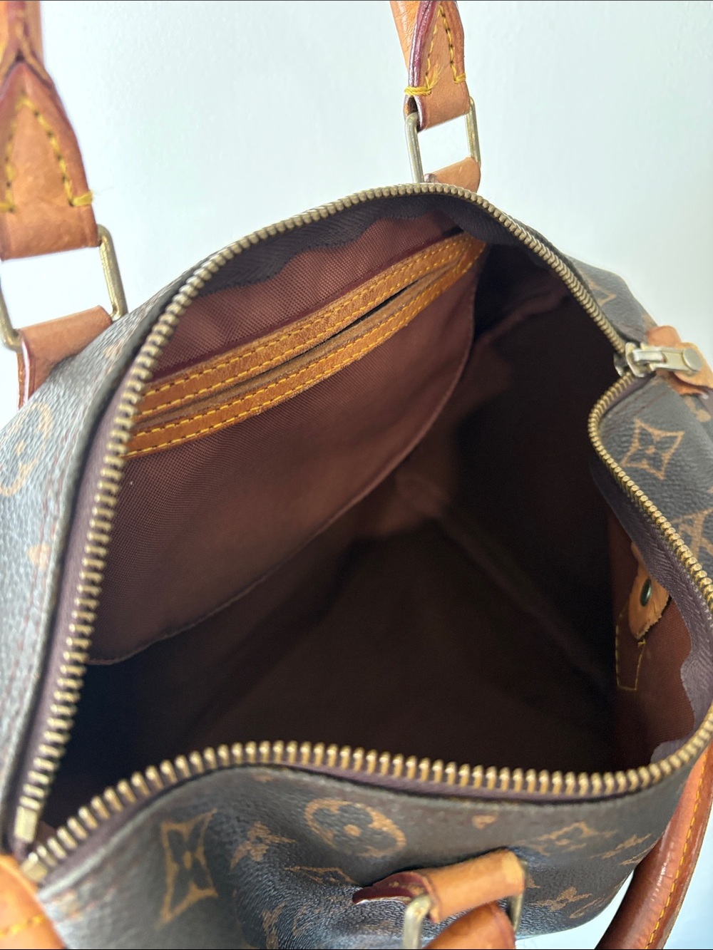 Vintage Louis Vuitton Speedy 30 Handbag - Picture 8 of 12